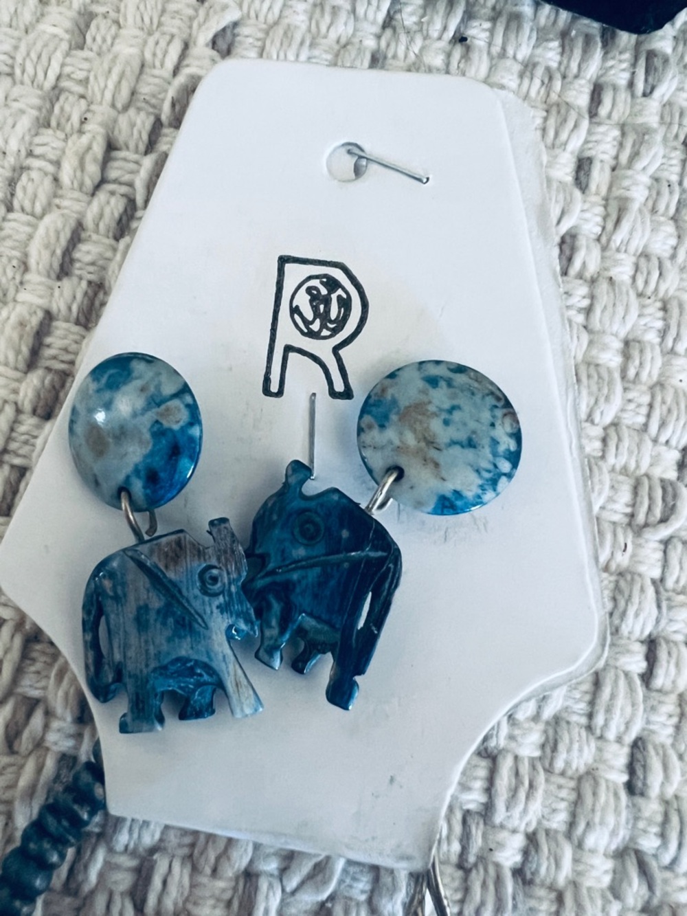 Blue Elephant Statement Necklace - Handcrafted Women Jewelry - Picture 3 of 5